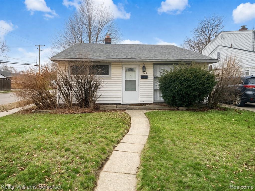 1644 E Goulson Avenue, Hazel Park, MI 48030 — Photo 2