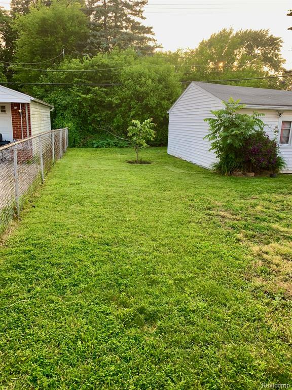 9661 KINLOCH, Redford, MI 48239 — Photo 10