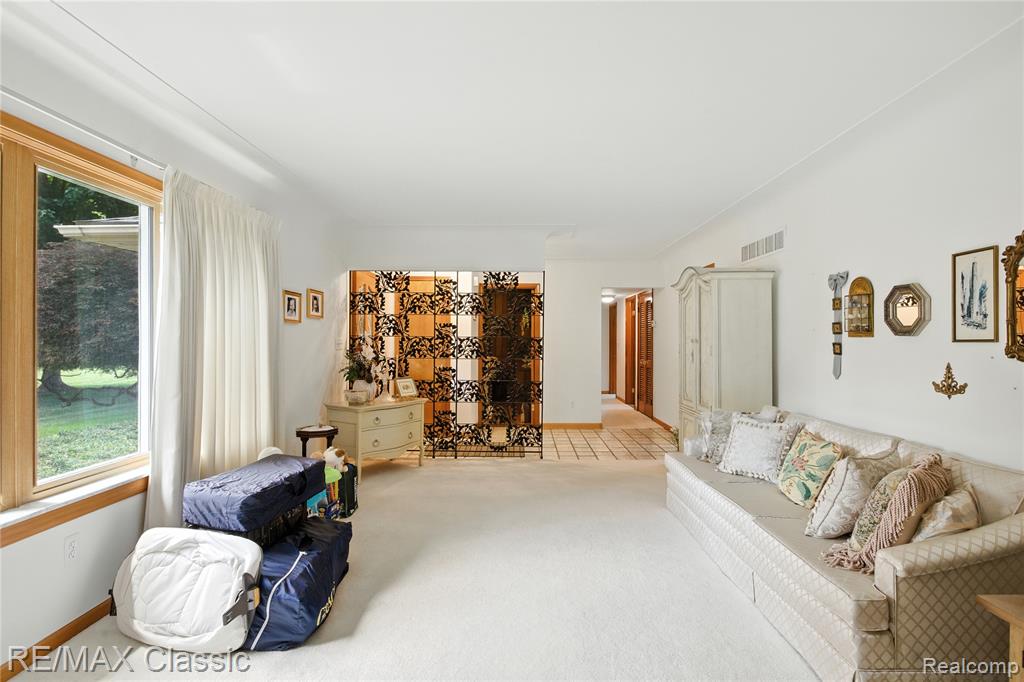 415 Booth Road, Troy, MI 48085 — Photo 10