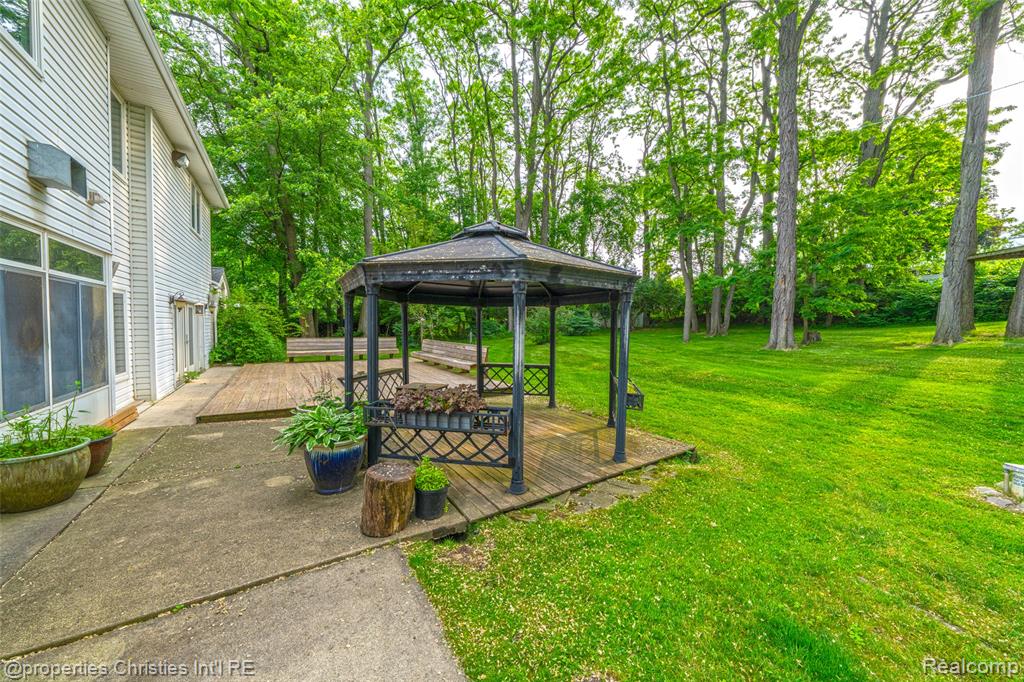 6663 Bloomfield Lane, West Bloomfield, MI — Photo 50