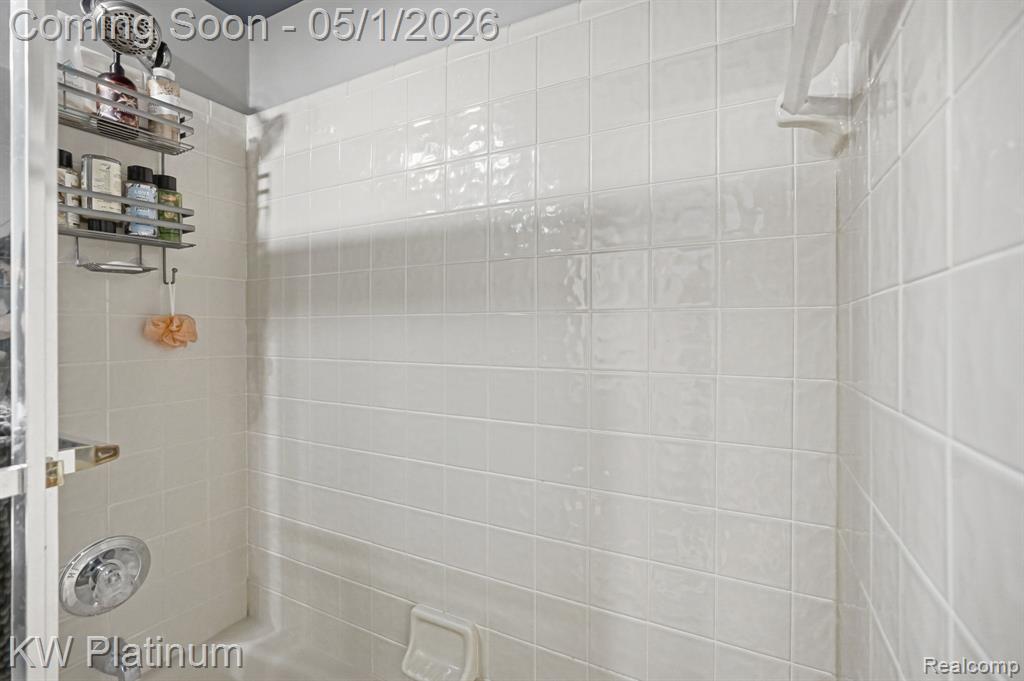 2739 Riverside Drive, Port Huron, MI 48060 — Photo 27