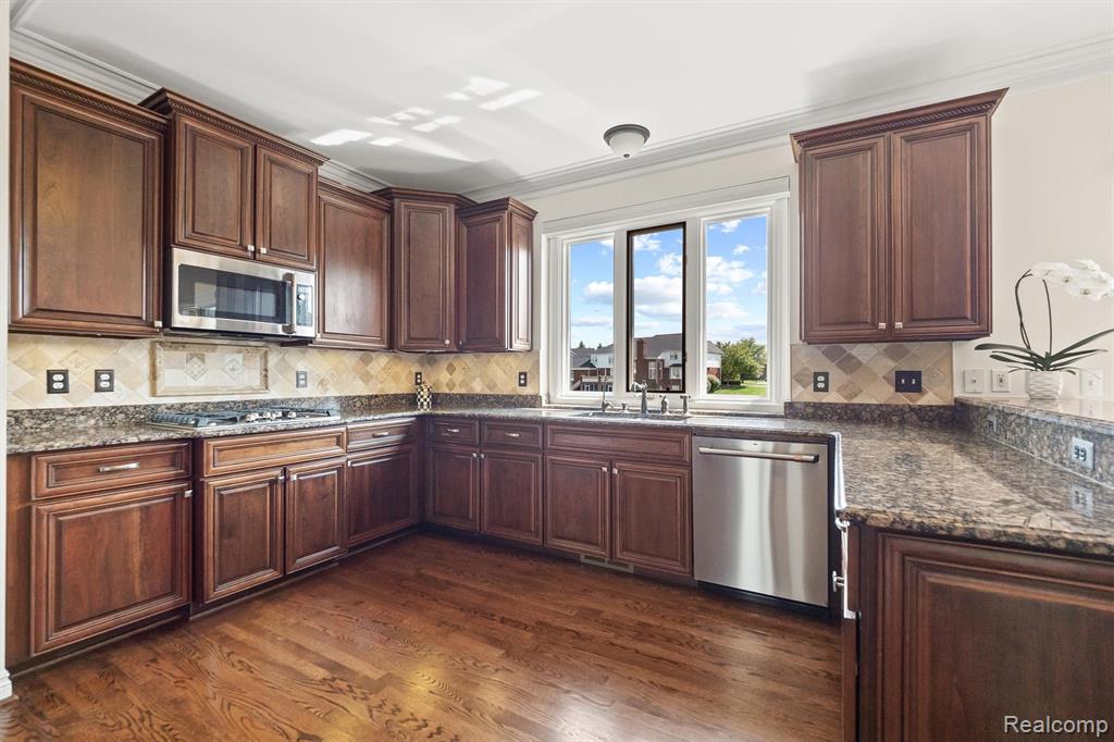 54468 Flamingo Drive, Shelby Twp, MI 48315 — Photo 13