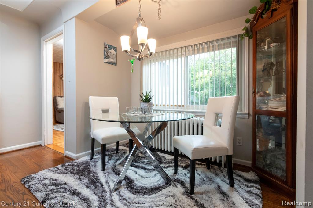 4417 BEDFORD Street, Dearborn Heights, MI 48125 — Photo 6