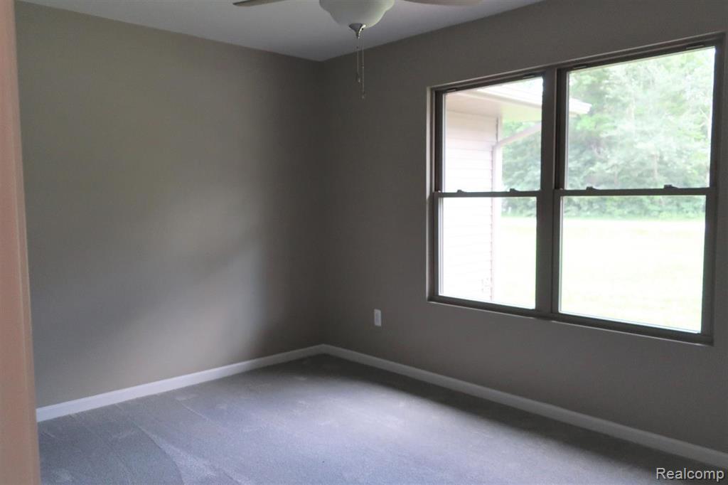 26020 Martinsville Road, Belleville, MI 48111 — Photo 35