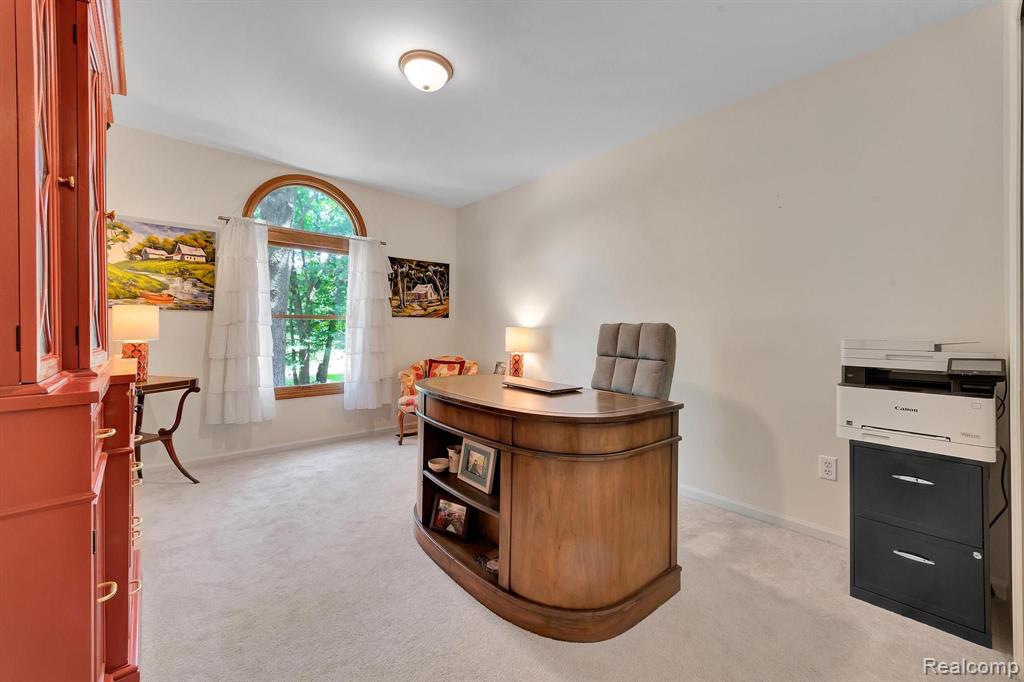 573 NAKOMIS Trail, Lake Orion, MI 48362 — Photo 40
