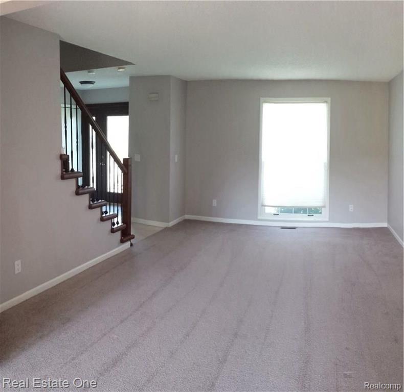 475 Dorchester Way, Milford, MI 48381 — Photo 4