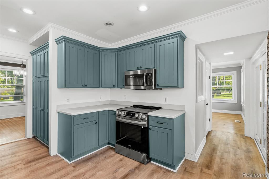 806 W Oliver Street, Owosso, MI 48867 — Photo 23