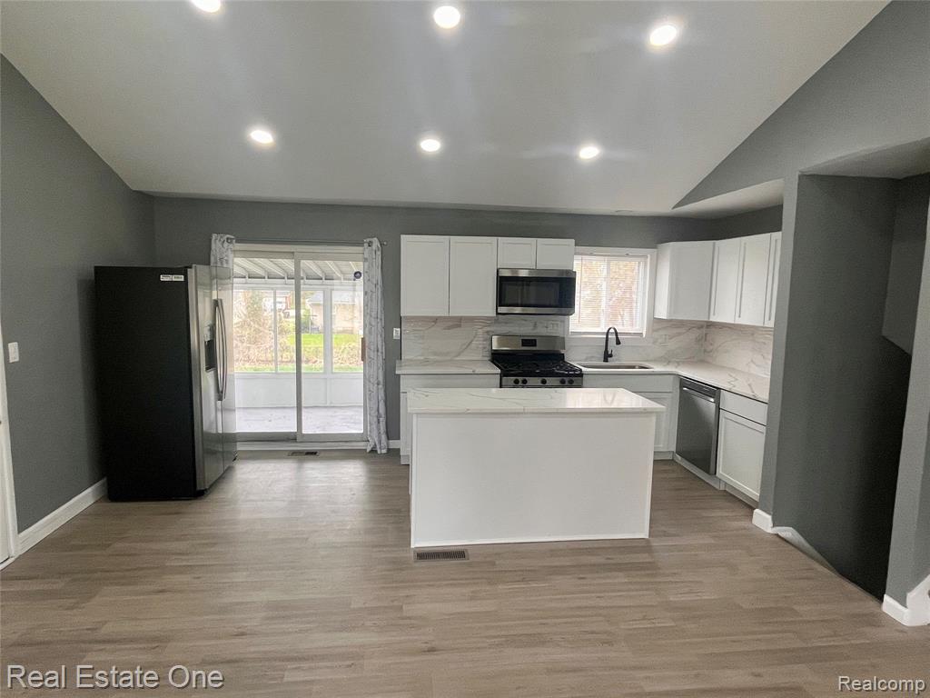 8650 Cedar Court, Ypsilanti, MI 48198 — Photo 3