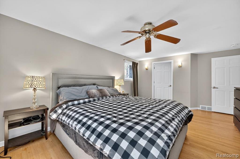 928 Hampstead Lane, Rochester Hills, MI 48309 — Photo 19