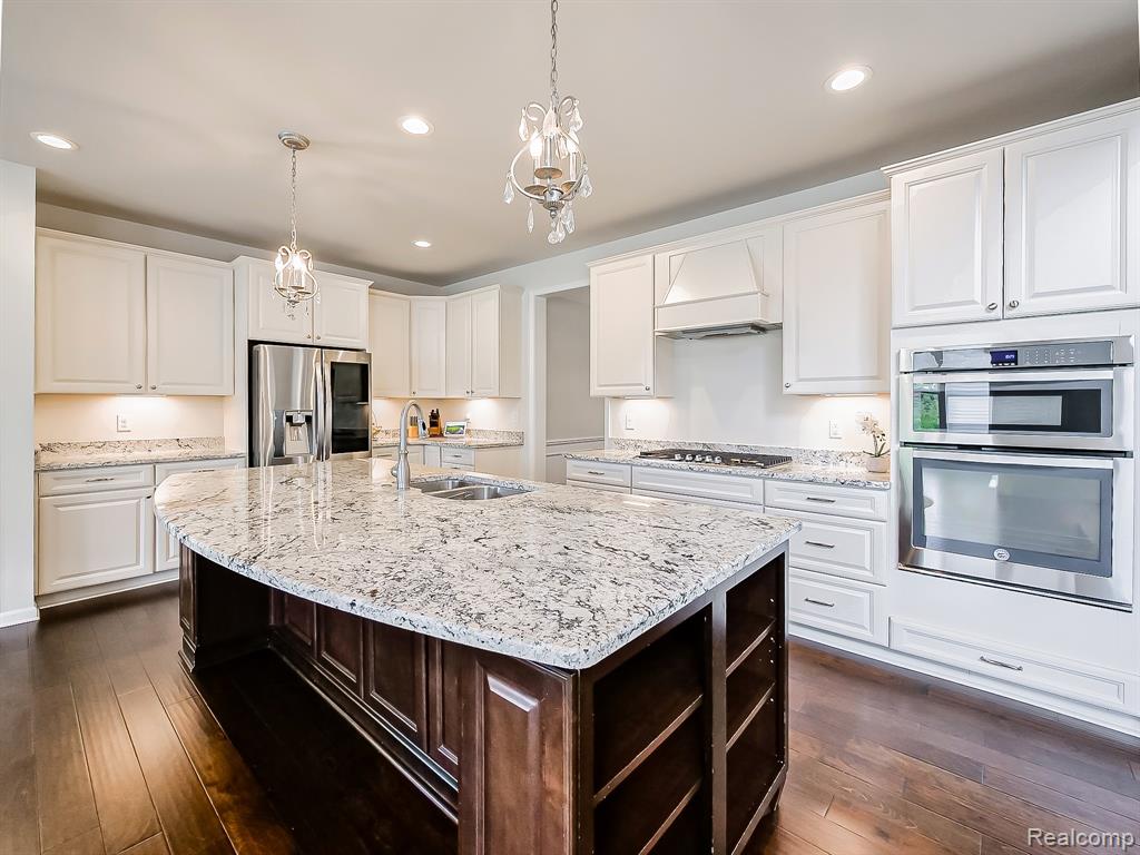 24503 Scenic Drive, South Lyon, MI 48178 — Photo 9