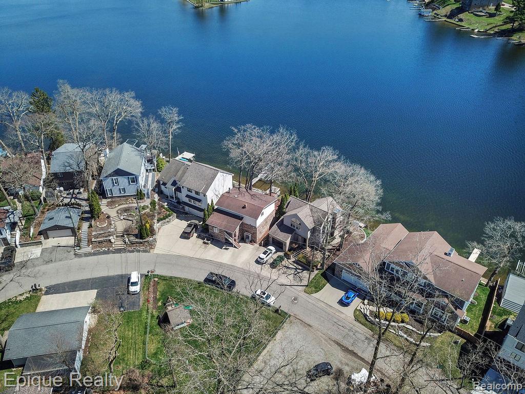 423 Shady Oaks Street, Lake Orion, MI 48362 — Photo 31