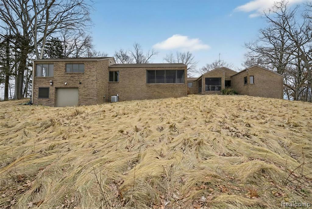 2551 Patterson Lake Road, Pinckney, MI 48169 — Photo 13