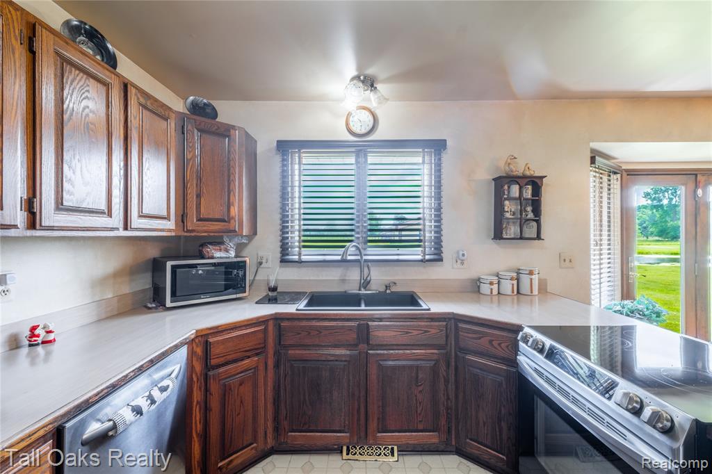 79330 Capac Road, Armada, MI — Photo 26