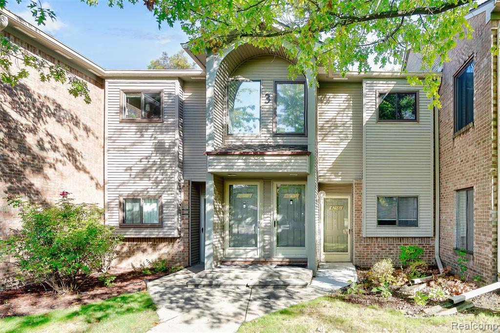 42481 Lilley Pointe Drive, Canton, MI 48187 — front exterior