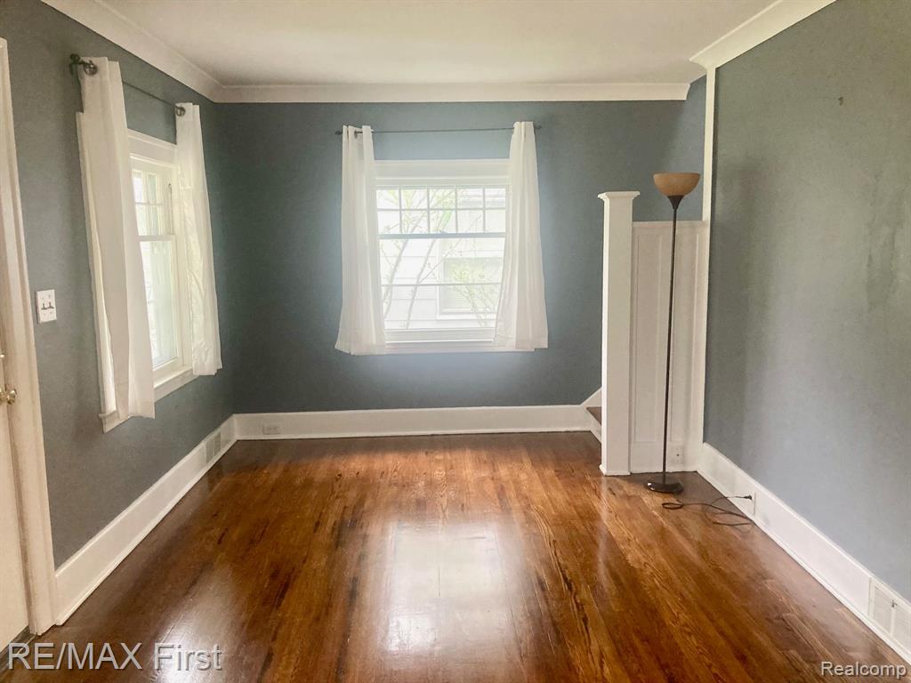 429 E KENILWORTH Avenue, Royal Oak, MI 48067 — Photo 5