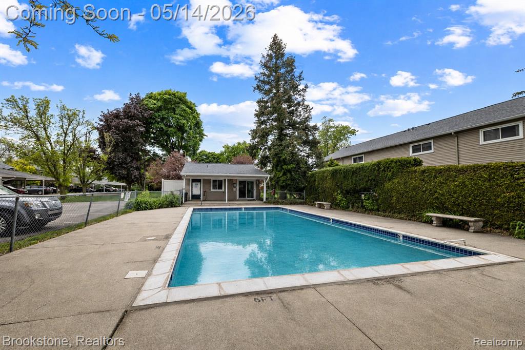 819 Kirts Boulevard, Troy, MI 48084 — Photo 30