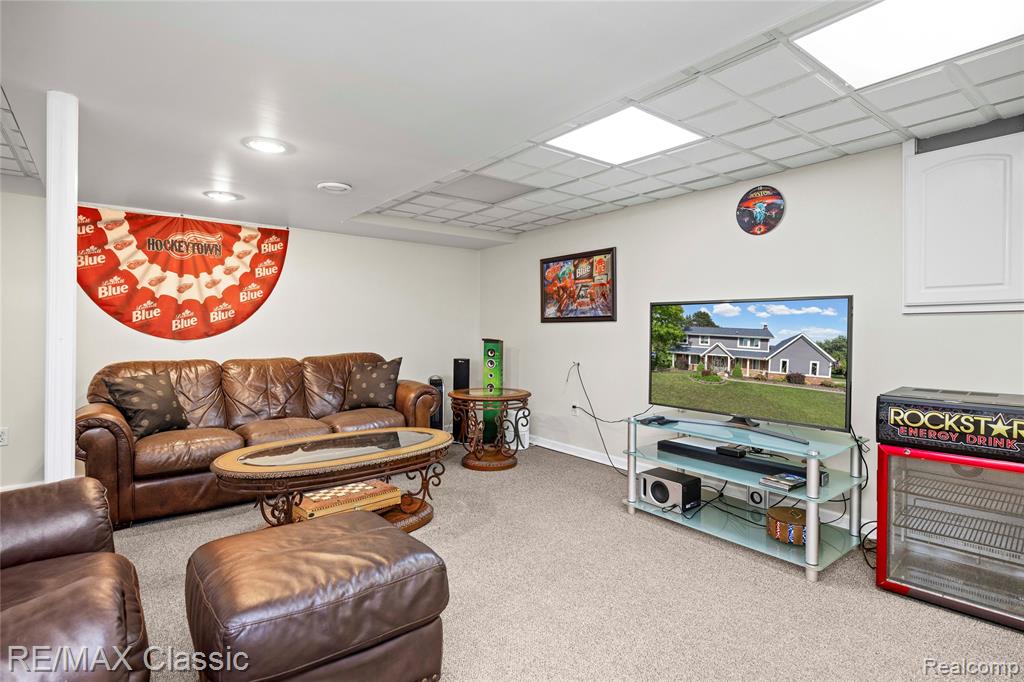 5651 Warrenshire Drive, West Bloomfield, MI — Photo 68