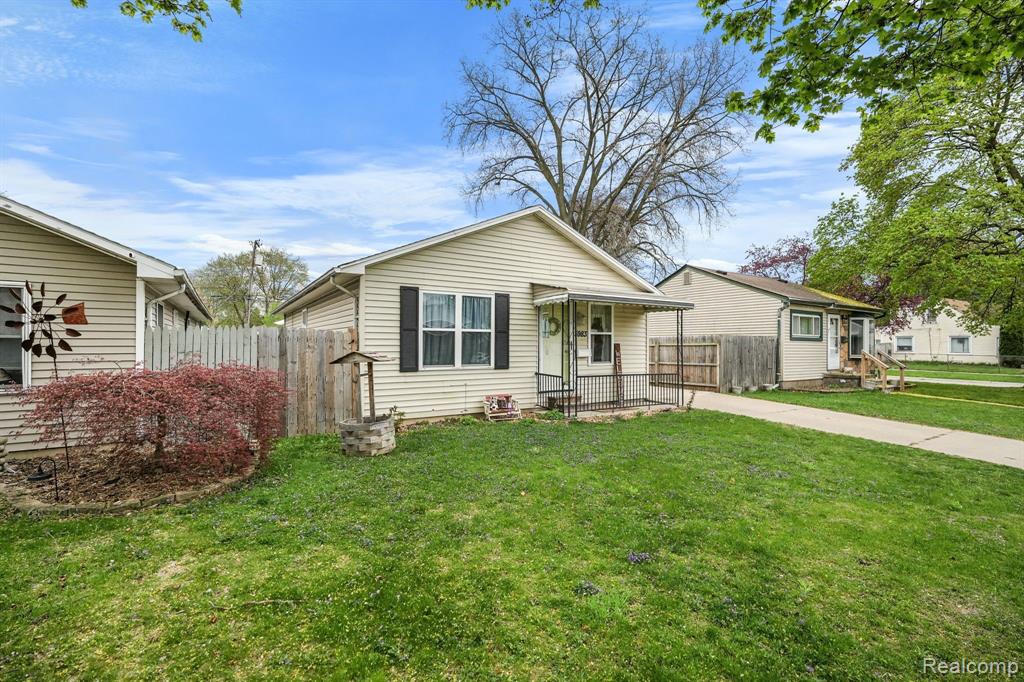 5983 MCGUIRE Street, Taylor, MI 48180 — Photo 2