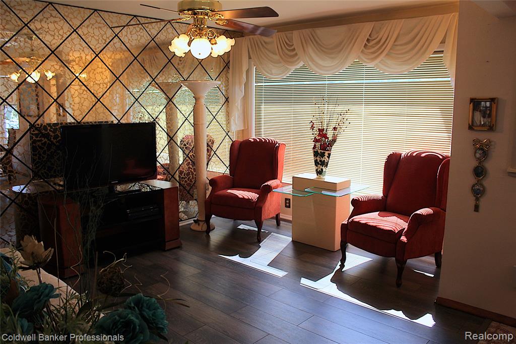 6564 Colonial Street, Dearborn Heights, MI 48127 — Photo 4