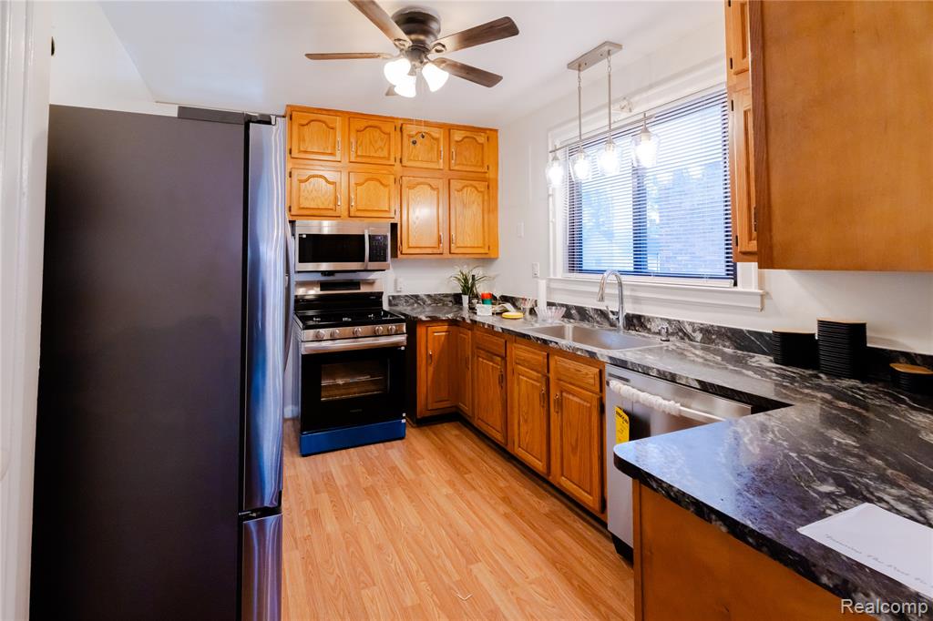 18215 Birchcrest Drive S, Detroit, MI 48221 — Photo 5