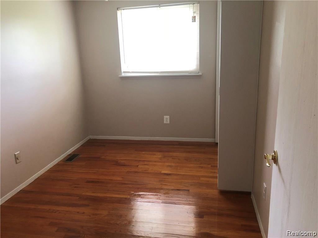 43967 Fredericksburg Street, Canton, MI 48188 — Photo 14