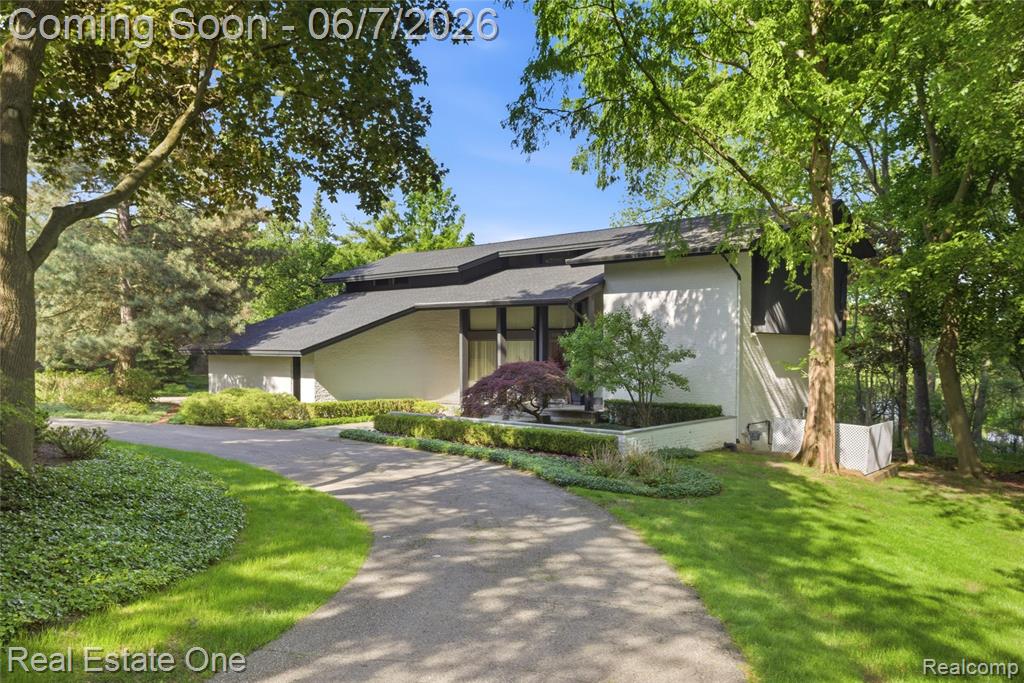 5321 Forest Way, Bloomfield Hills, MI 48302 — Photo 2