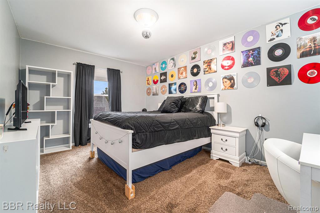 22795 Fawn Road, Brownstown, MI 48183 — Photo 23