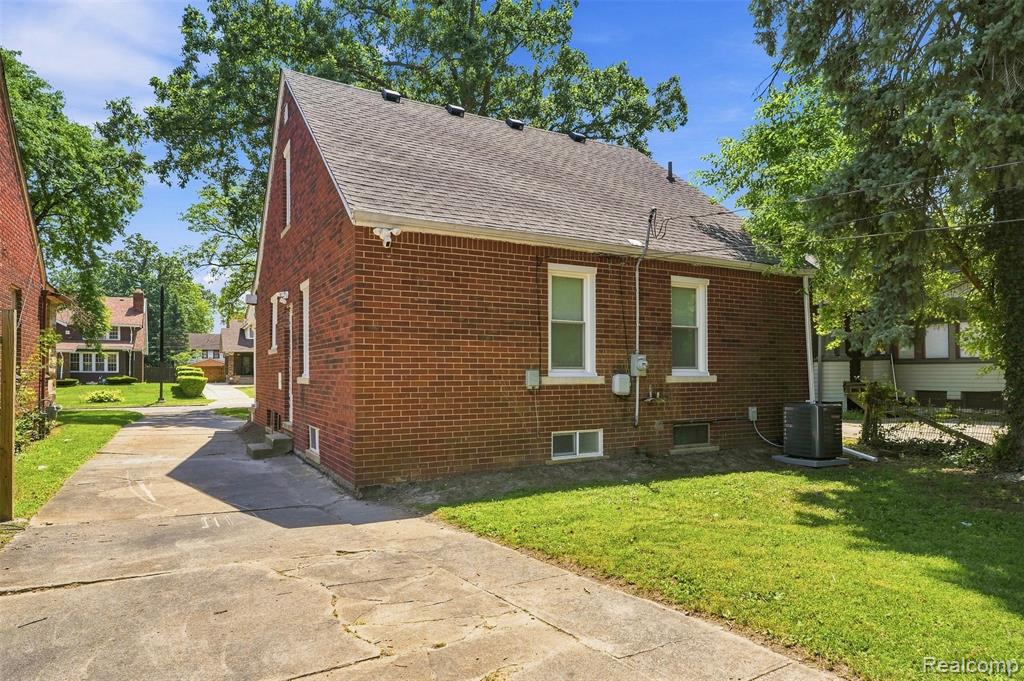 50 Eason Street, Highland Park, MI 48203 — Photo 29