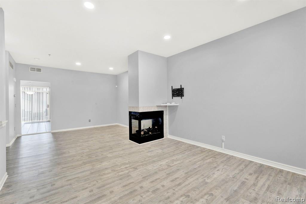 42849 Richmond Drive, Sterling Heights, MI 48313 — Photo 5