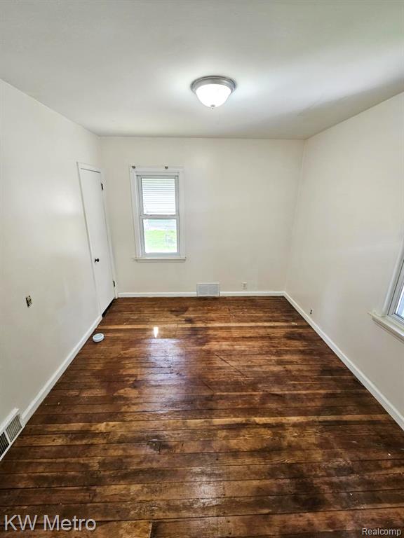 4010 Stolzenfeld Avenue, Warren, MI 48091 — Photo 4