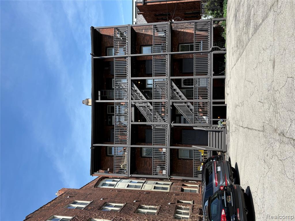 469 W Willis Street, 2, Detroit, MI 48201 — Photo 22