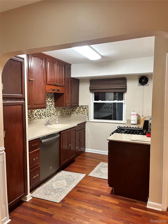 9990 Appleton, Redford, MI 48239 — Photo 15