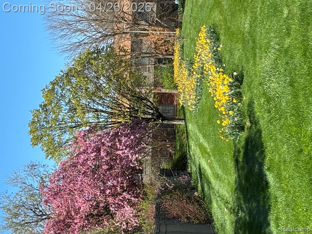 2011 Thornhill Place, Detroit, MI 48207 — Photo 29