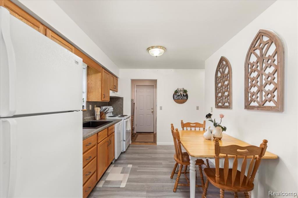 501 Front Street, Holly, MI 48442 — Photo 14
