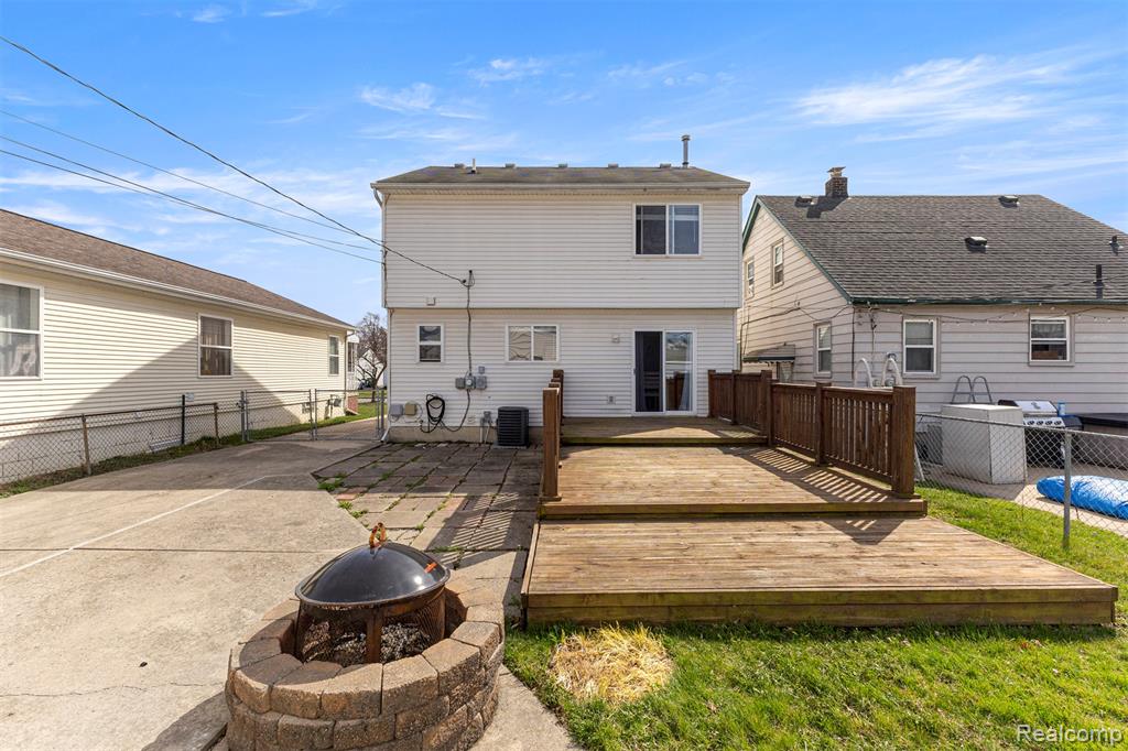 28810 Birchlawn Street, Garden City, MI — Photo 31