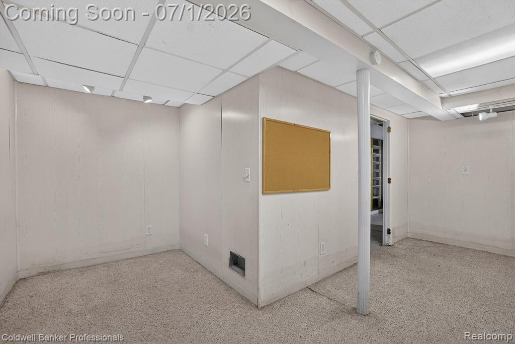 5410 Mancelona Drive, Grand Blanc, MI 48439 — Photo 33