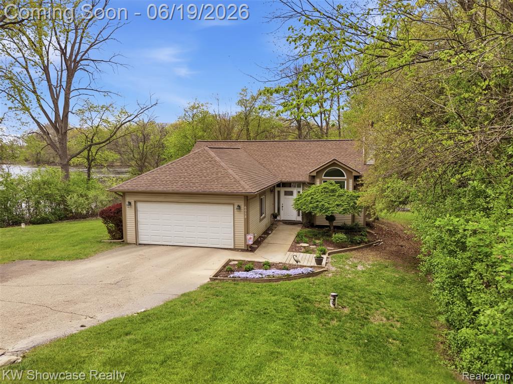 6053 N Bay, Clarkston, MI — Photo 31