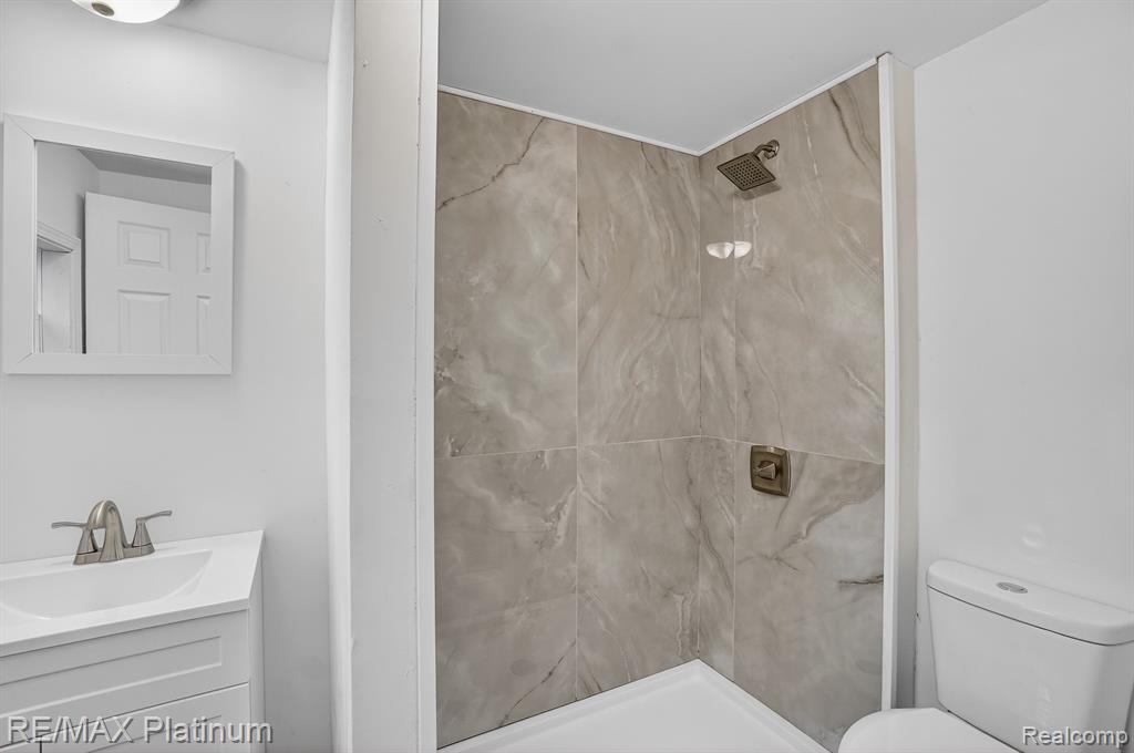 15313 Livermore Road, Pinckney, MI 48169 — Photo 9