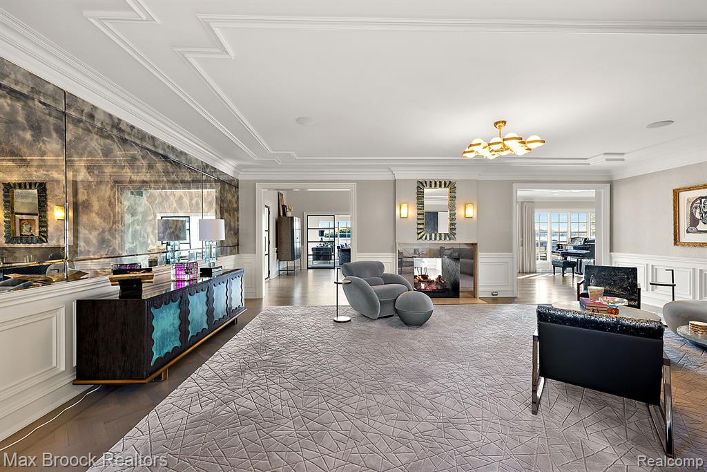 3251 W Shore Drive, Orchard Lake Village, MI 48324 — Photo 5