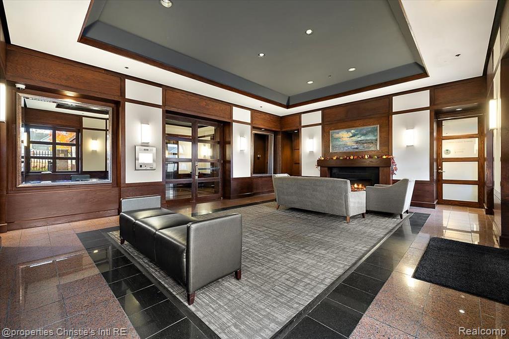 250 E Harbortown Drive, 705, Detroit, MI 48207 — Photo 30