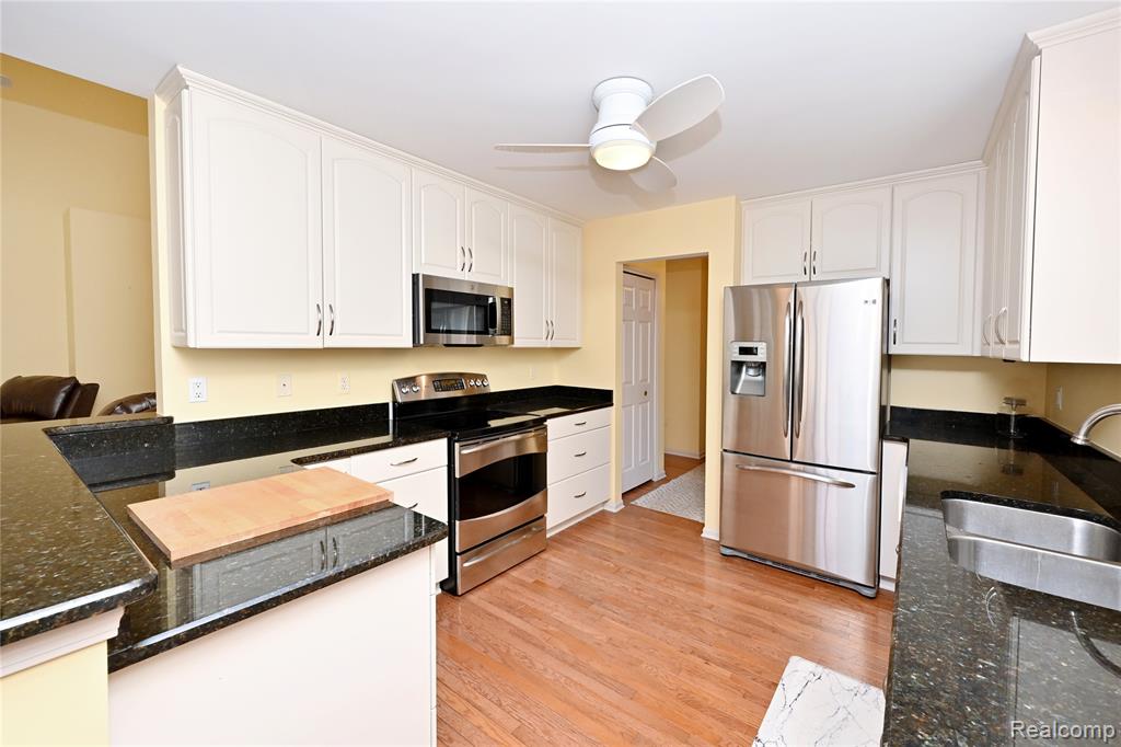 44153 Dylan, Sterling Heights, MI 48314 — Photo 15