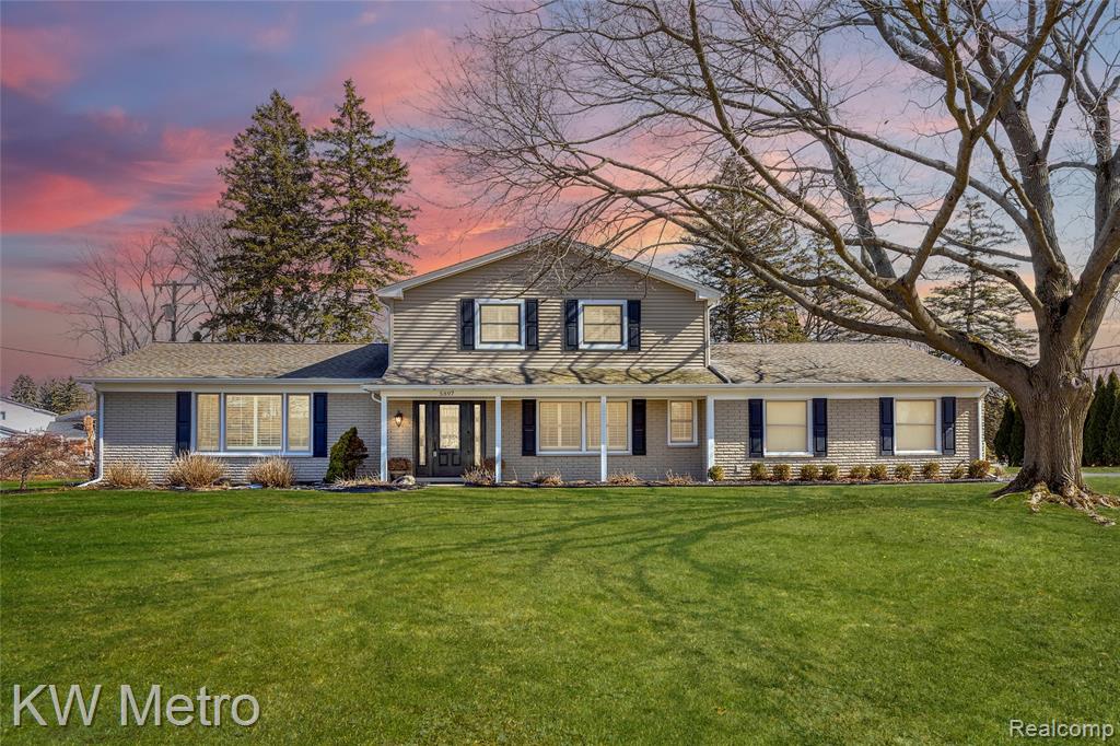 5897 Sutters Lane, Bloomfield Hills, MI 48301 — Photo 39