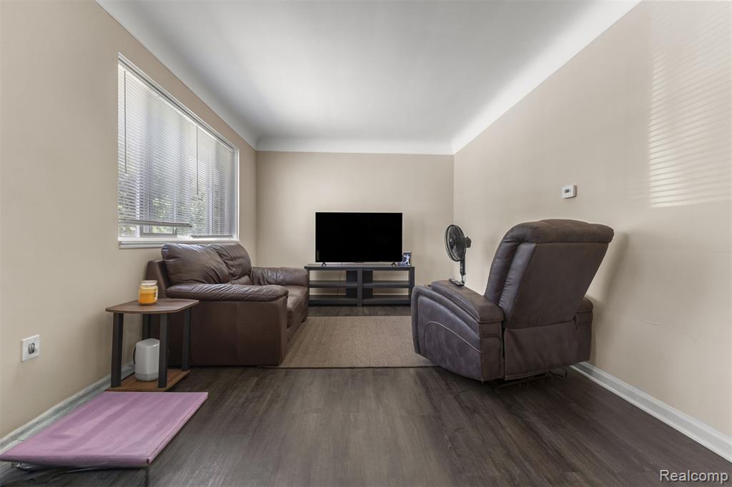 2056 Lafayette Boulevard, Lincoln Park, MI 48146 — Photo 4