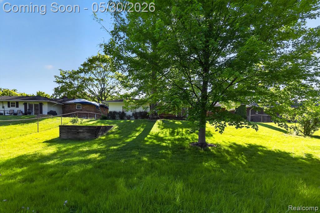 721 Robbinann Drive, Waterford, MI 48328 — Photo 41