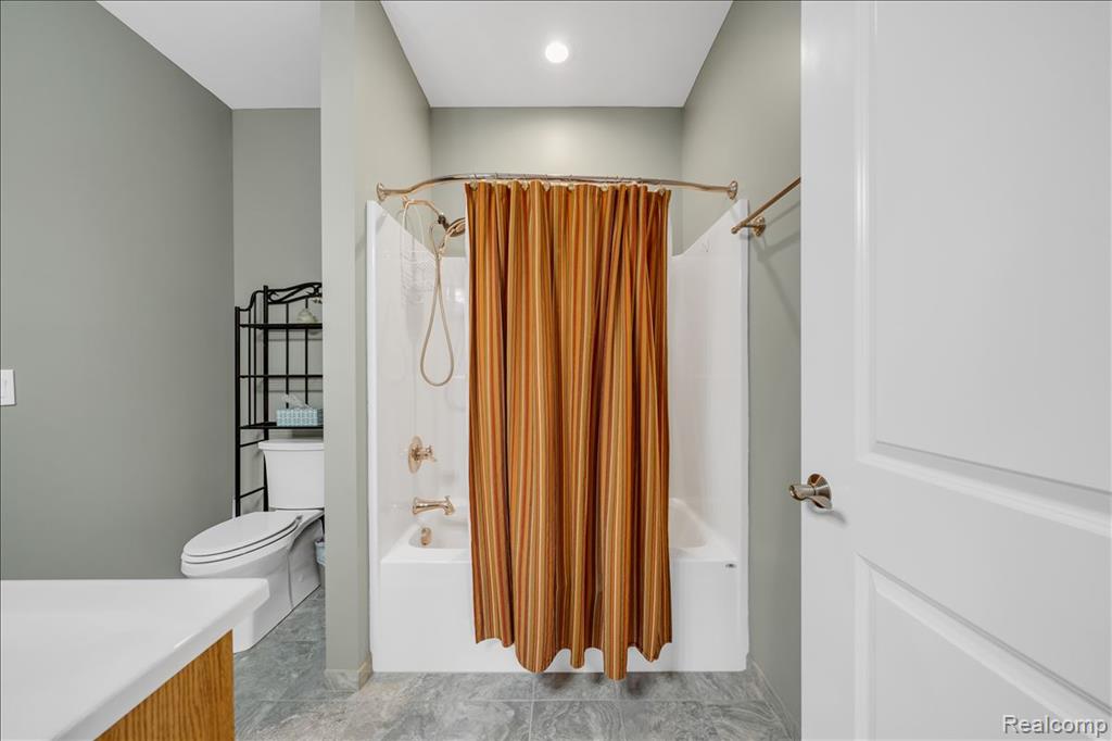 4266 McCandlish Road, Grand Blanc, MI 48439 — Photo 35