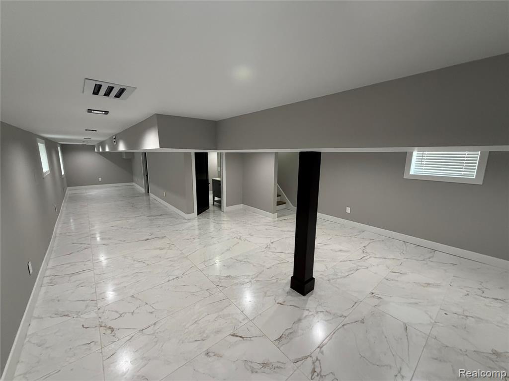 561 E Walled Lake Drive, Walled Lake, MI 48390 — Photo 29
