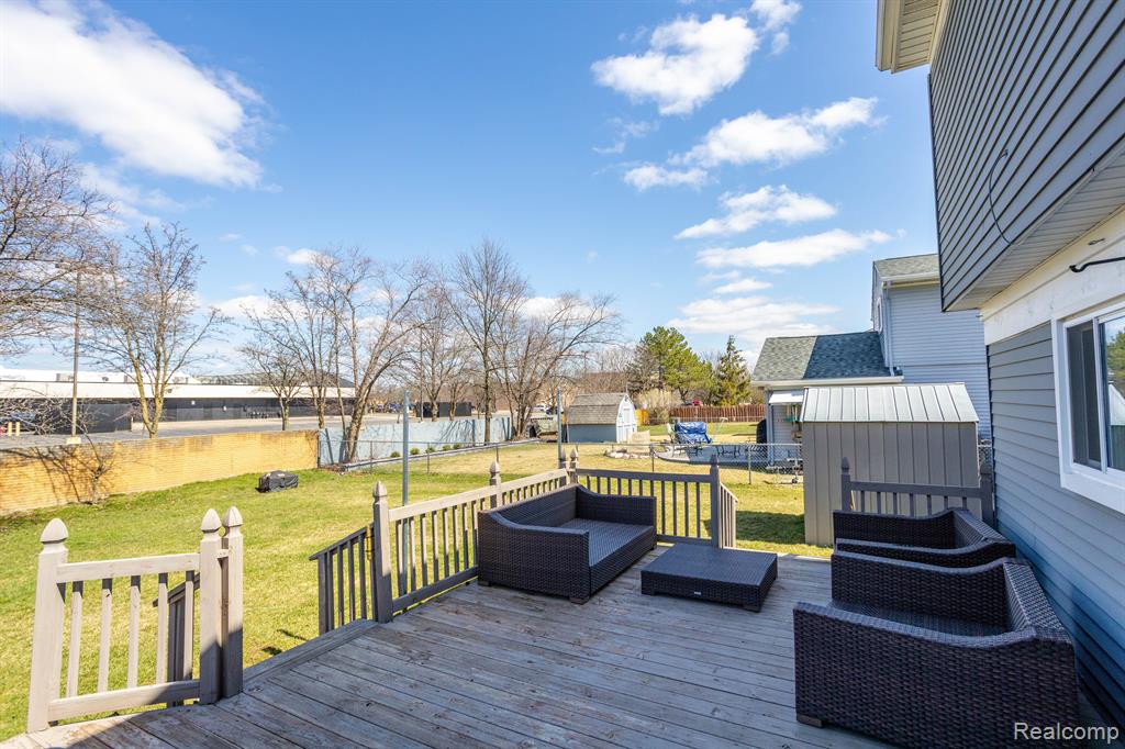 43774 STUART Drive, Canton, MI 48187 — Photo 24