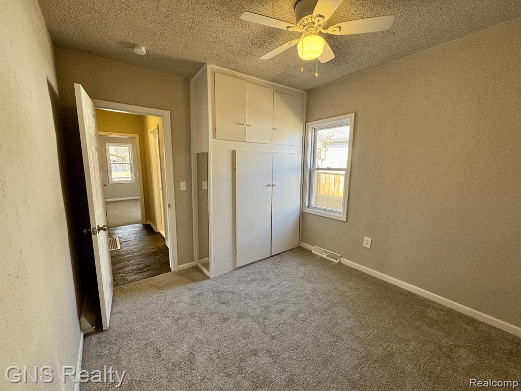 882 KENILWORTH Avenue, Pontiac, MI 48340 — Photo 10
