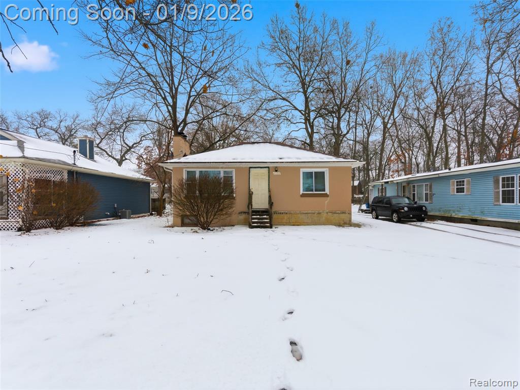 4350 Lotus Drive, Waterford, MI 48329 — Photo 2