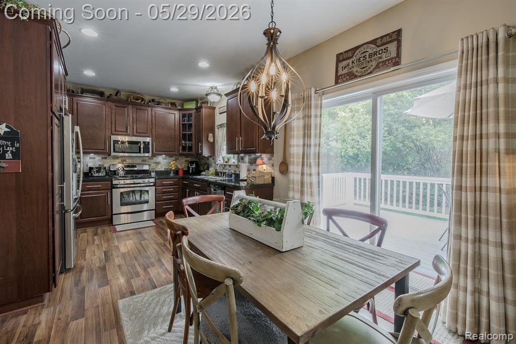 2740 Diane Marie Court, Waterford, MI 48329 — Photo 14